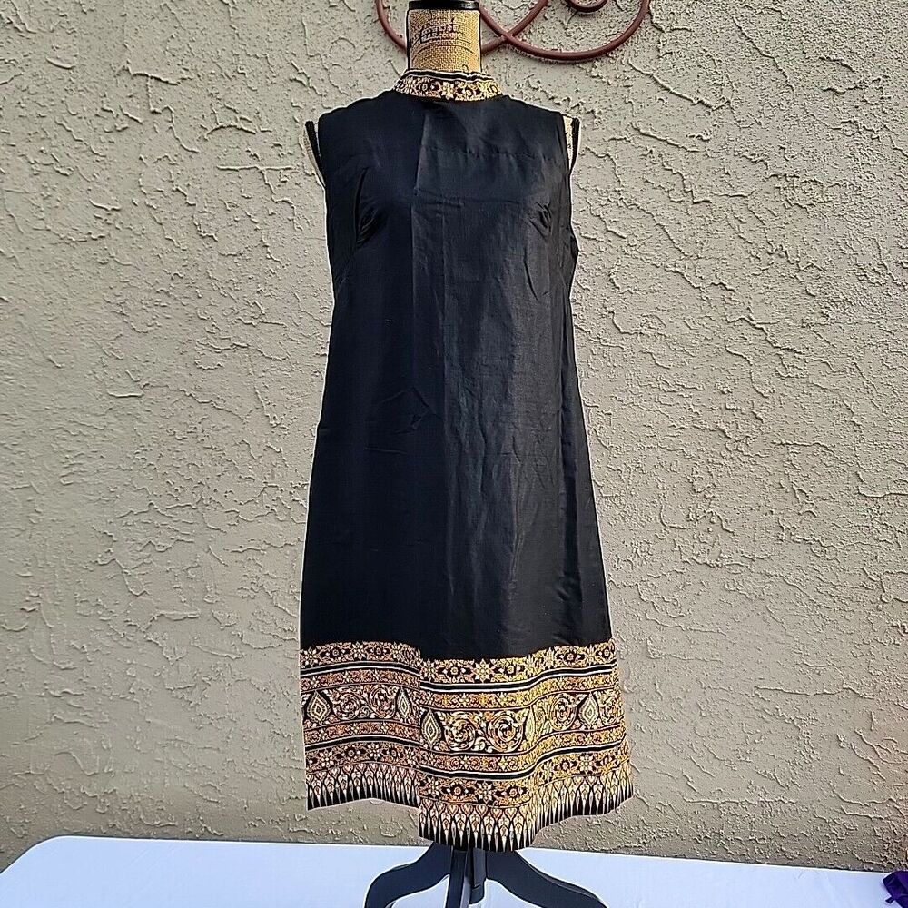 Vintage Mock Turtleneck Sleevless Shift Mini Black Dress, Printed Hem & Collar S